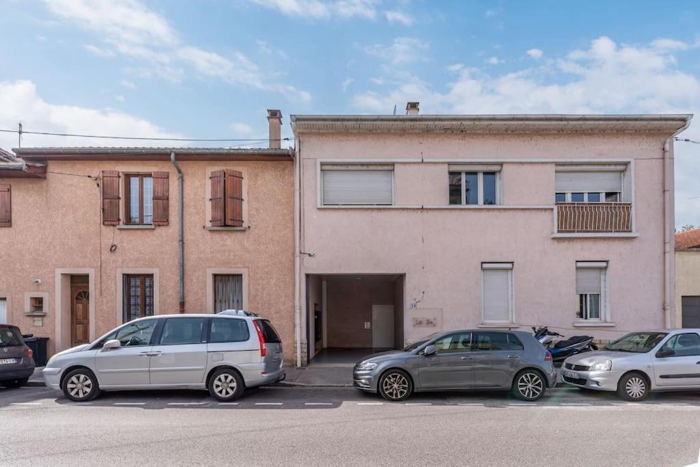 Lumignons Lyonnais - Doua Apartment Villeurbanne Exterior photo